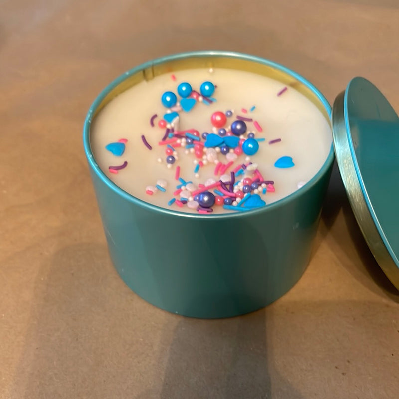 Birthday Cake 16 oz tin